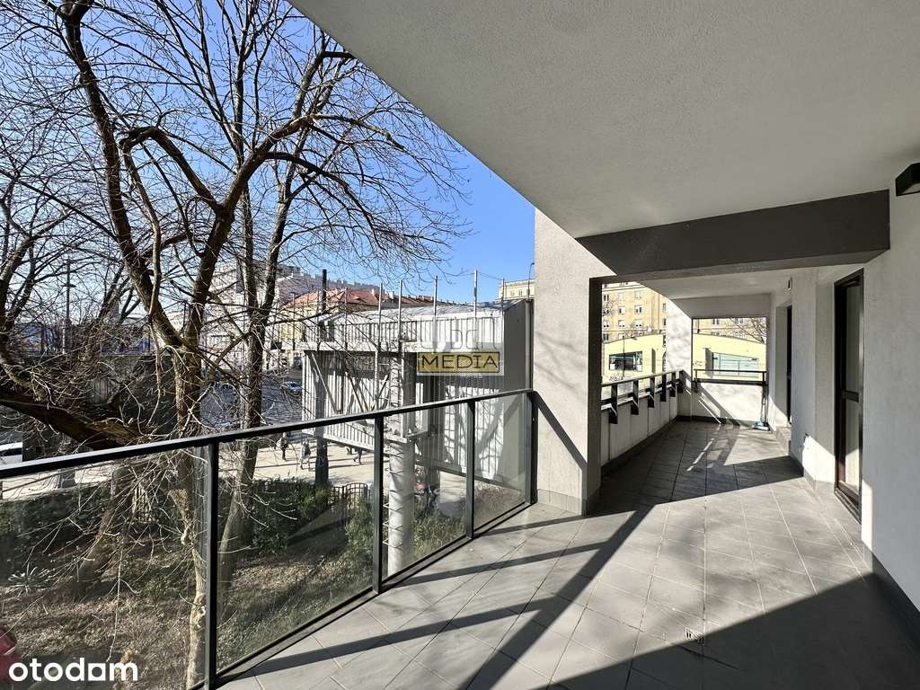 Apartament z tarasem przy Metro Płocka-8