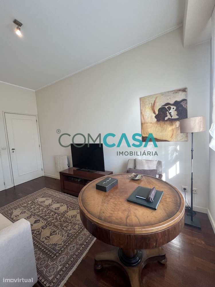 Apartamento 5 assoalhadas (T4) | varandas | permutas | Matosinhos-27