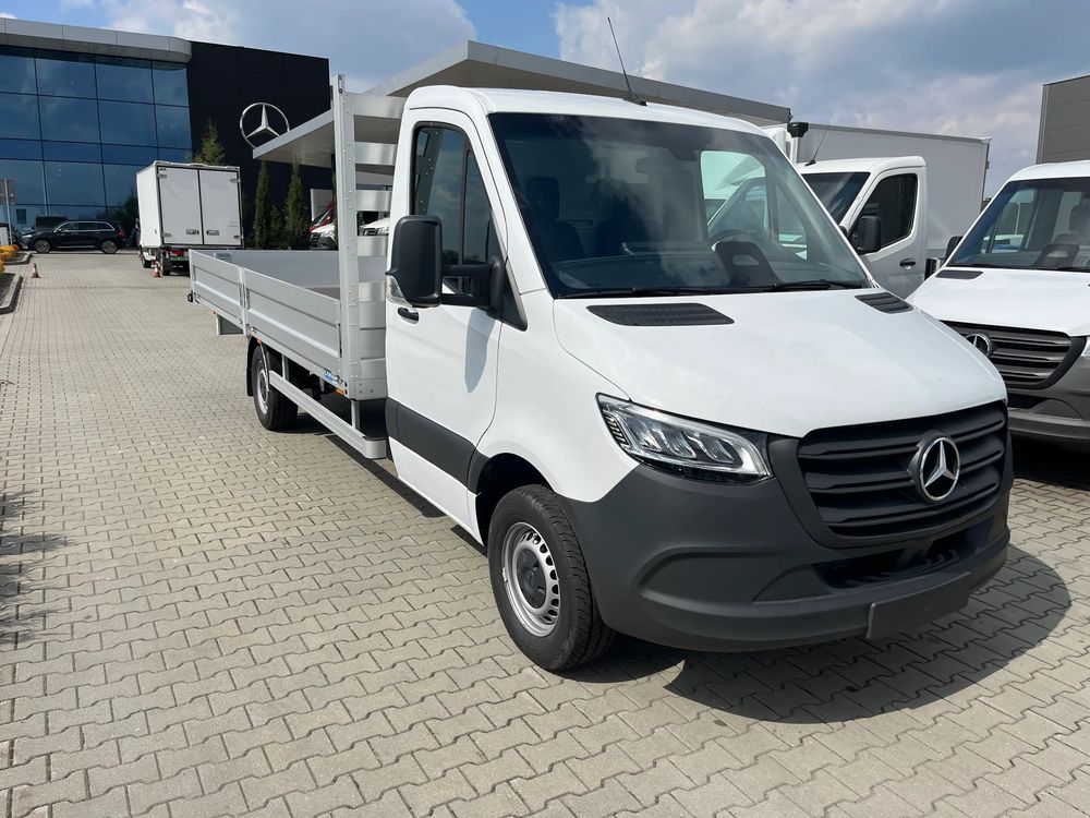 Mercedes-Benz Sprinter 2025