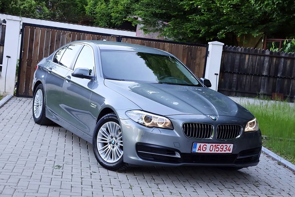 BMW 5 Series F10/F11/F07 [2010 - 2017] 520d Aut. Luxury Line 2016