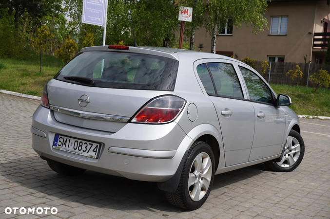 Opel Astra 1.7 CDTI DPF Active - 1