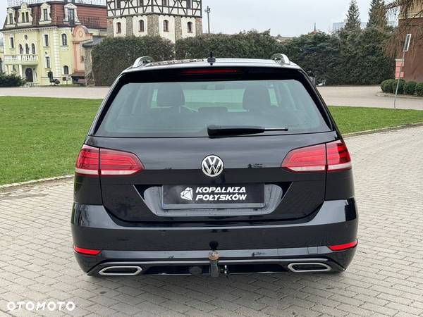 Volkswagen Golf - 34