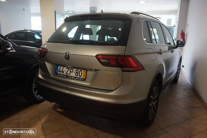 VW Tiguan 2.0 TDI Confortline DSG - 16