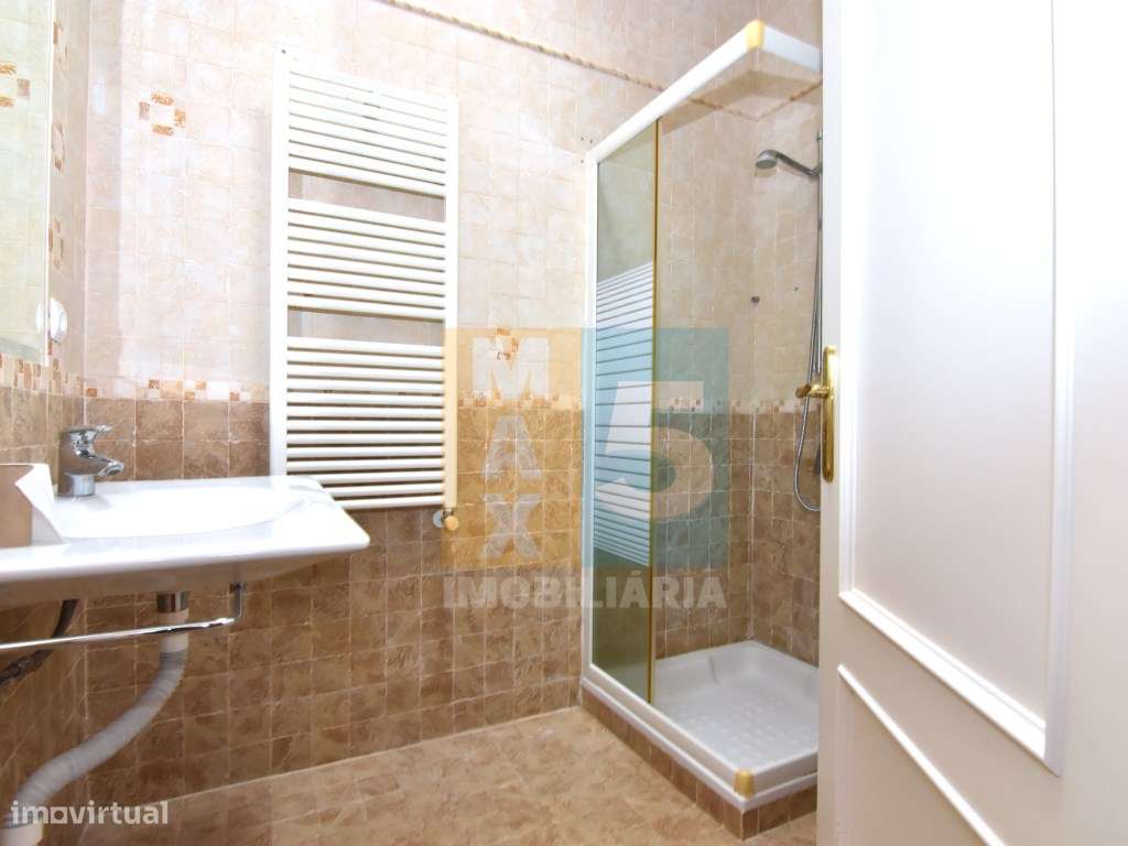 Quinta com 4.880 m2 - Alpiarça-23