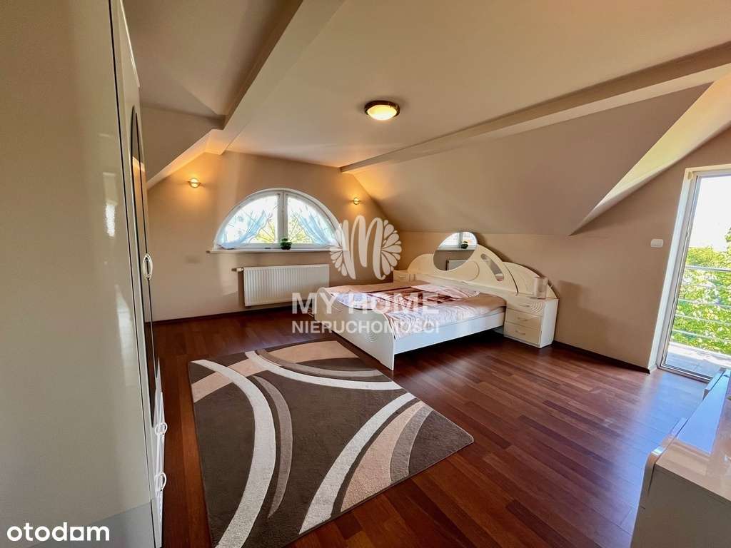 Przestronny Dom z Fotowoltaiką i Ogrodem-15