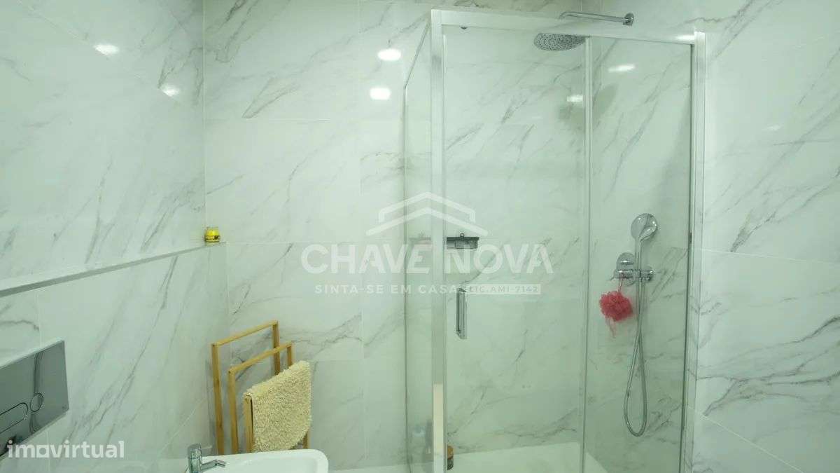 Moradia T3+1 em Canelas-Ref.MAD/02205/MH-19