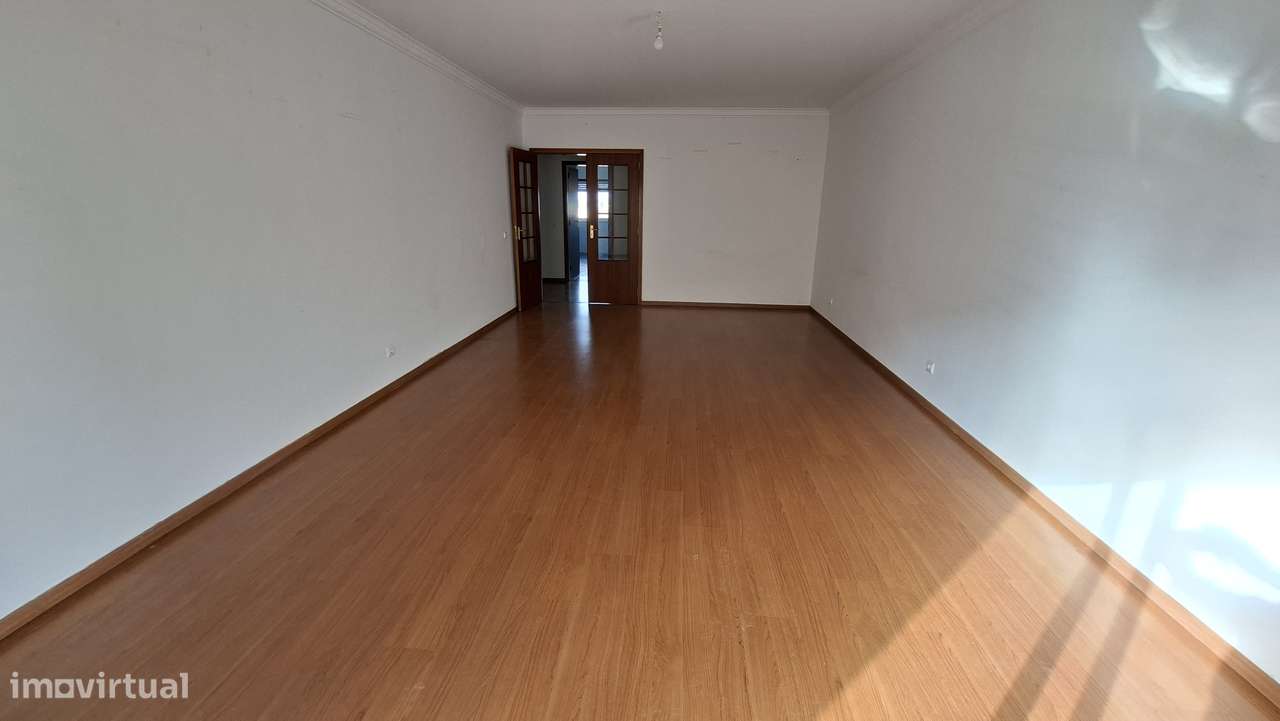 Apartamento T3 com 126m² no Barreiro - Grande imagem: 4/14