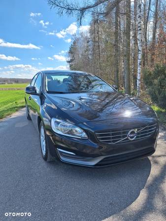 Volvo S60 D2 Edition - 11