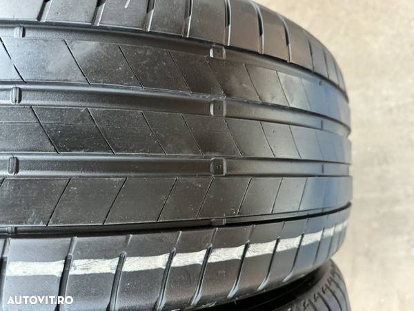 vând 2 anvelope 245/45/19 bridgestone de vară ca noi - 4