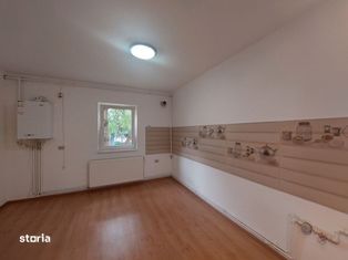 Apartament 2 Camere, In zona Tractorul