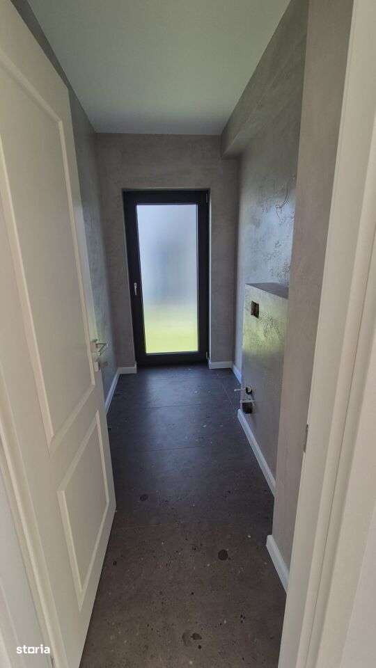 Vila de vanzare in Tunari - Imagine principală: 3/17