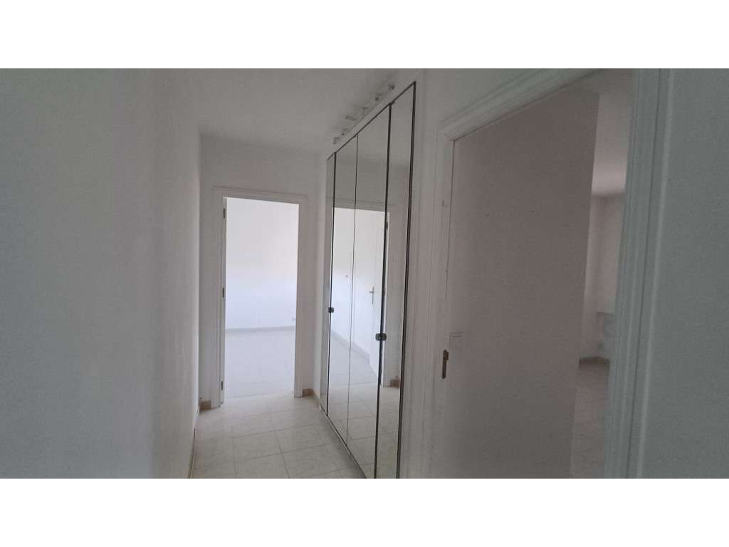 Apartamento T2 com Vista Rio em Santo António da Charneca - Excelen...-15