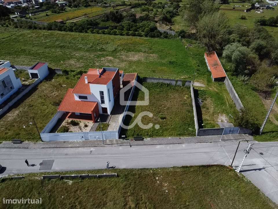 Terreno Urbano próximo da praia de Quaios - Grande imagem: 4/12