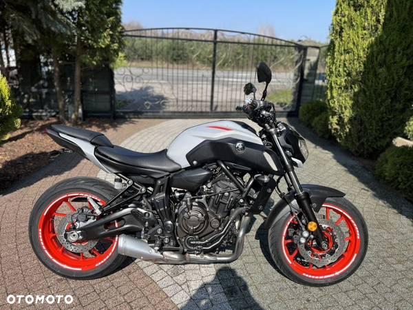 Yamaha MT - 4