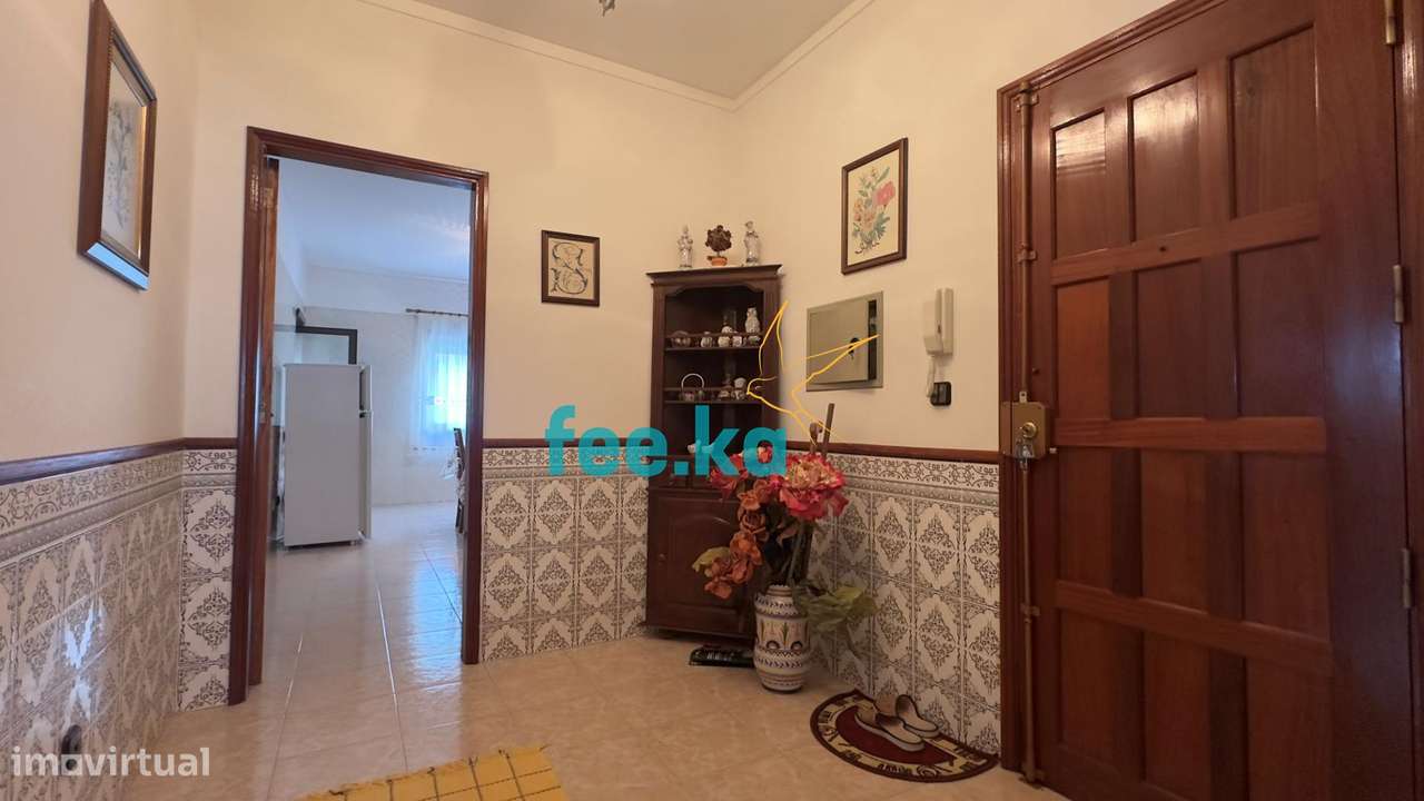 Apartamento T4 com Garagem-7