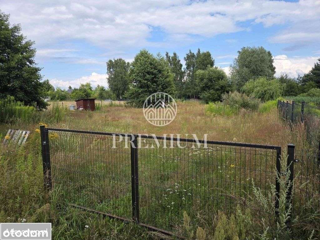 Piękna działka budowlana nad jeziorem-5