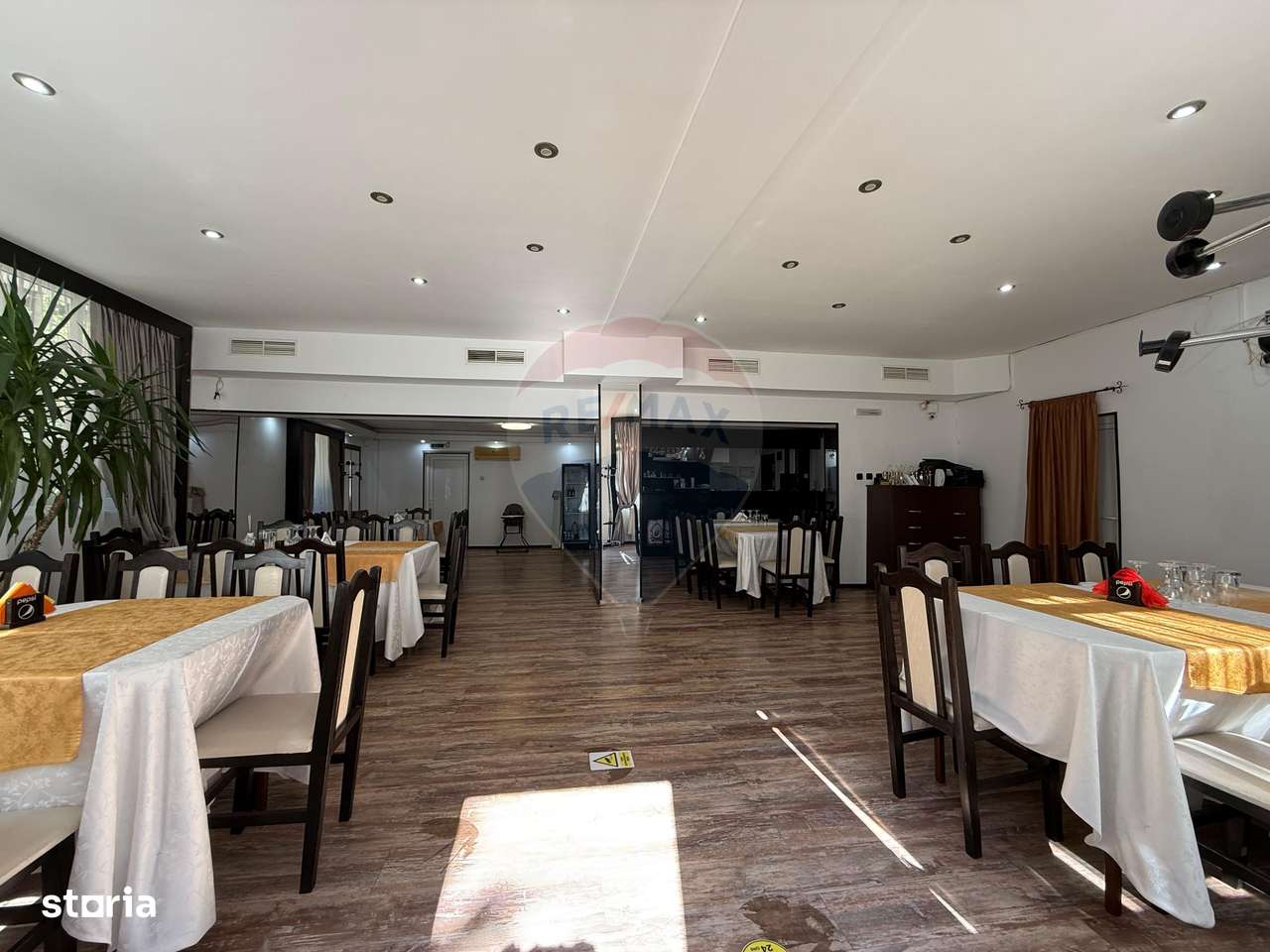 Cladire cu teren de inchiriat Bacau Calea Romanului - Imagine principală: 5/20