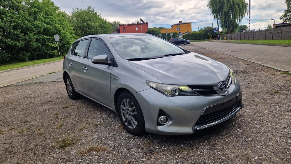 Toyota Auris II (2012-) 2014
