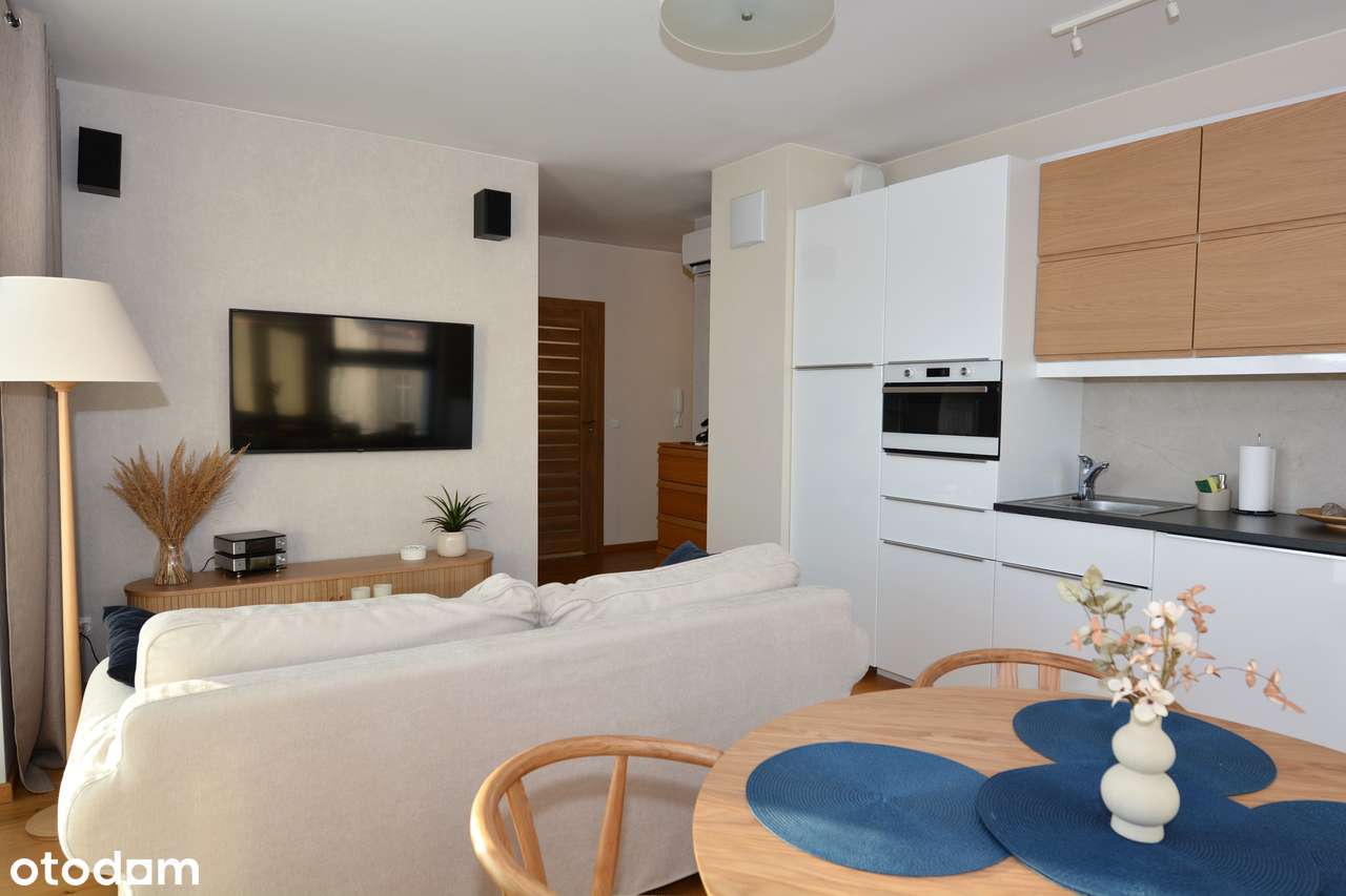Apartament z widokiem na morze | Vento Apartamenty | duży balkon-2