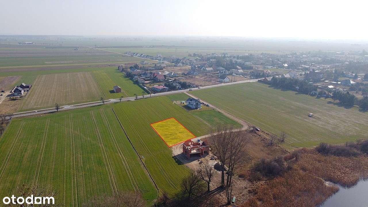 UROKLIWA DZIAŁKA BLISKO JEZIORA!-7