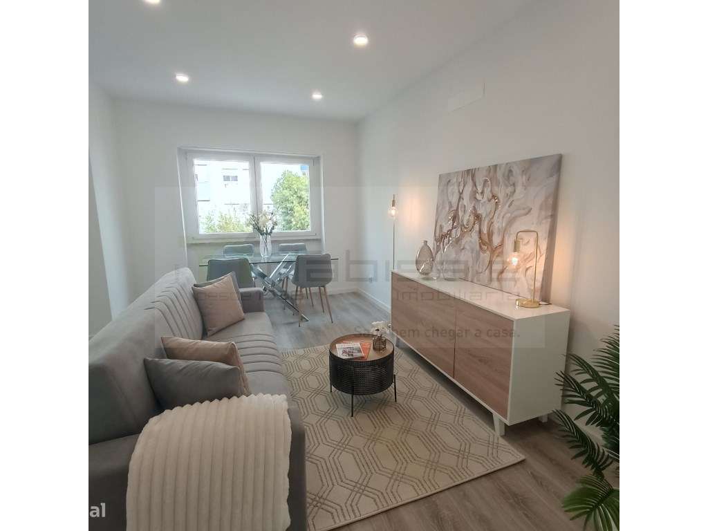 Apartamento T3 em fase de remodelação total na Penha de França - Grande imagem: 4/22