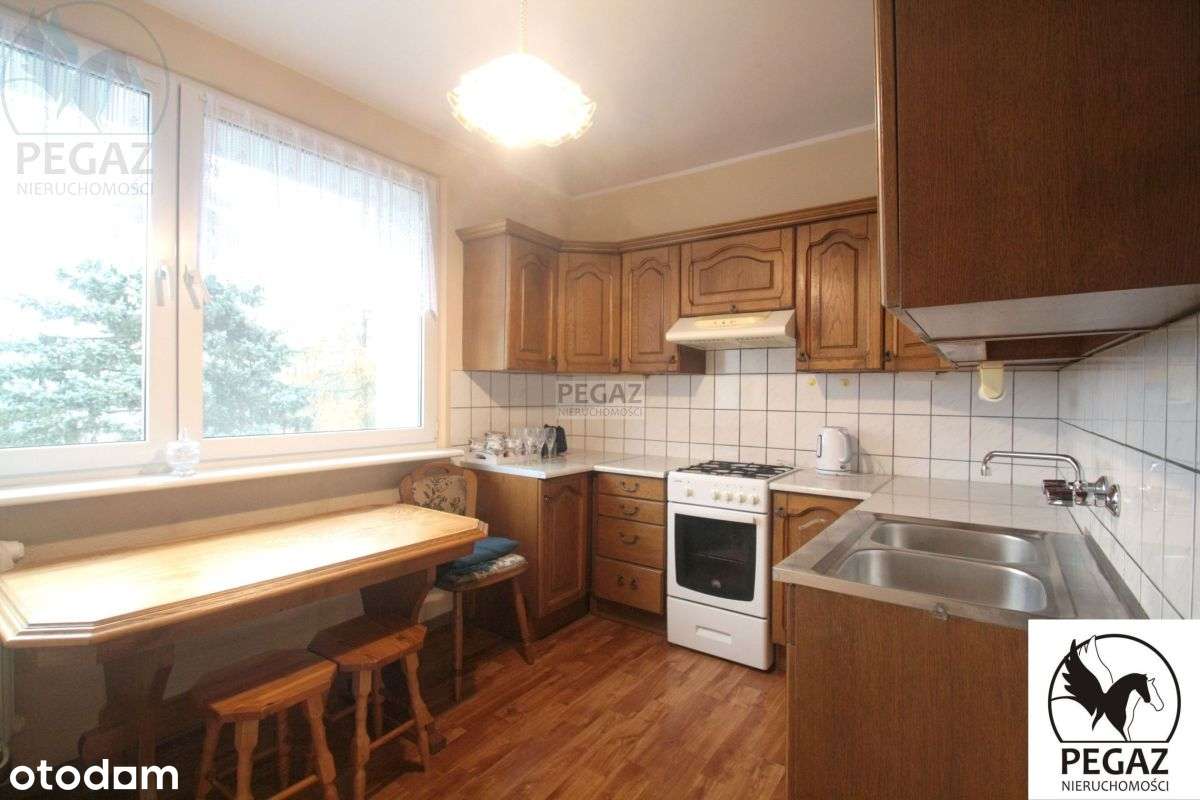 Piękne, wysokie mieszkanie w Kamienicy-12