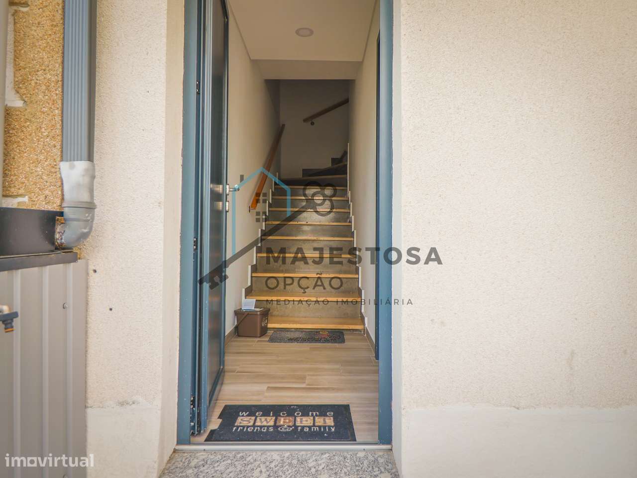 Moradia com 4 Apartamentos T1 — Gualtar, Braga-12