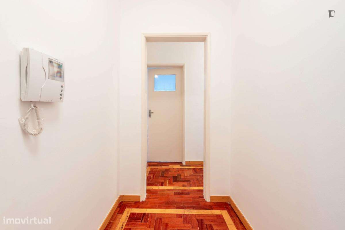 Quarto - localizado em Telheiras Lisbon - Grande imagem: 4/8