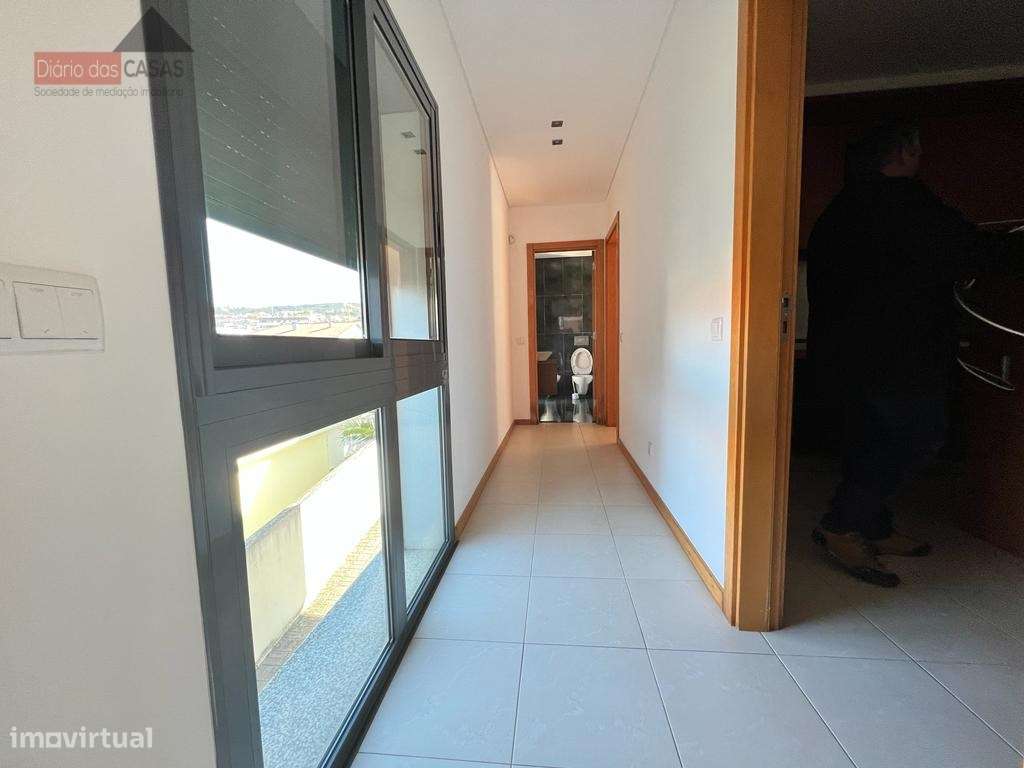 Arrenda-se Apartamento T1 com terraço Bairro Norton de Matos - Grande imagem: 5/11