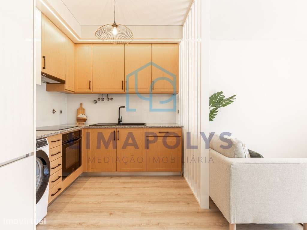 Elegante apartamento T1 renovado com lugar de garagem-5