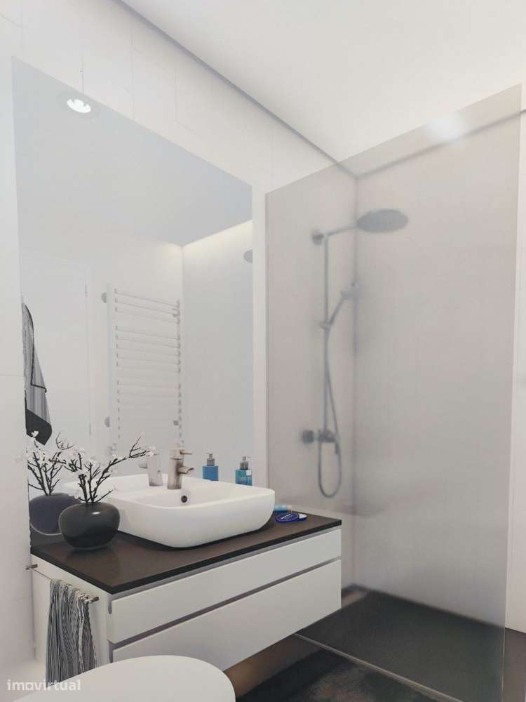 Apartamento T4 com parqueamento. Perto da Praia - Grande imagem: 5/24