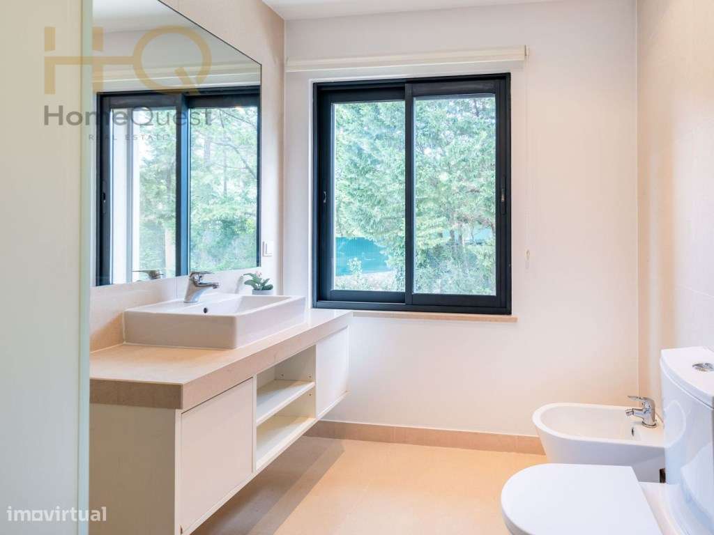 Moradia T4+2 Bairro da Martinha-42