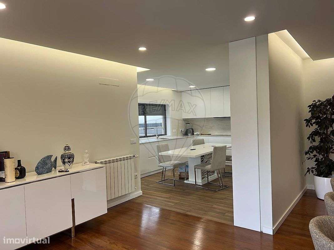 Moradia T4 para venda-14