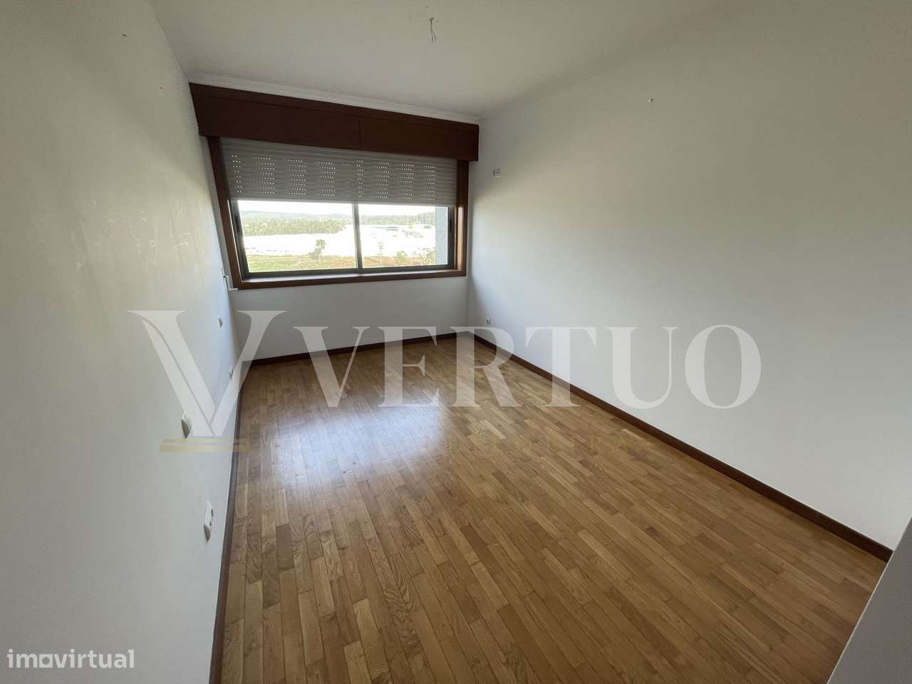 T4 em Moreira da Maia | 159 m² | 2 Garagens | Venda Judicial-45