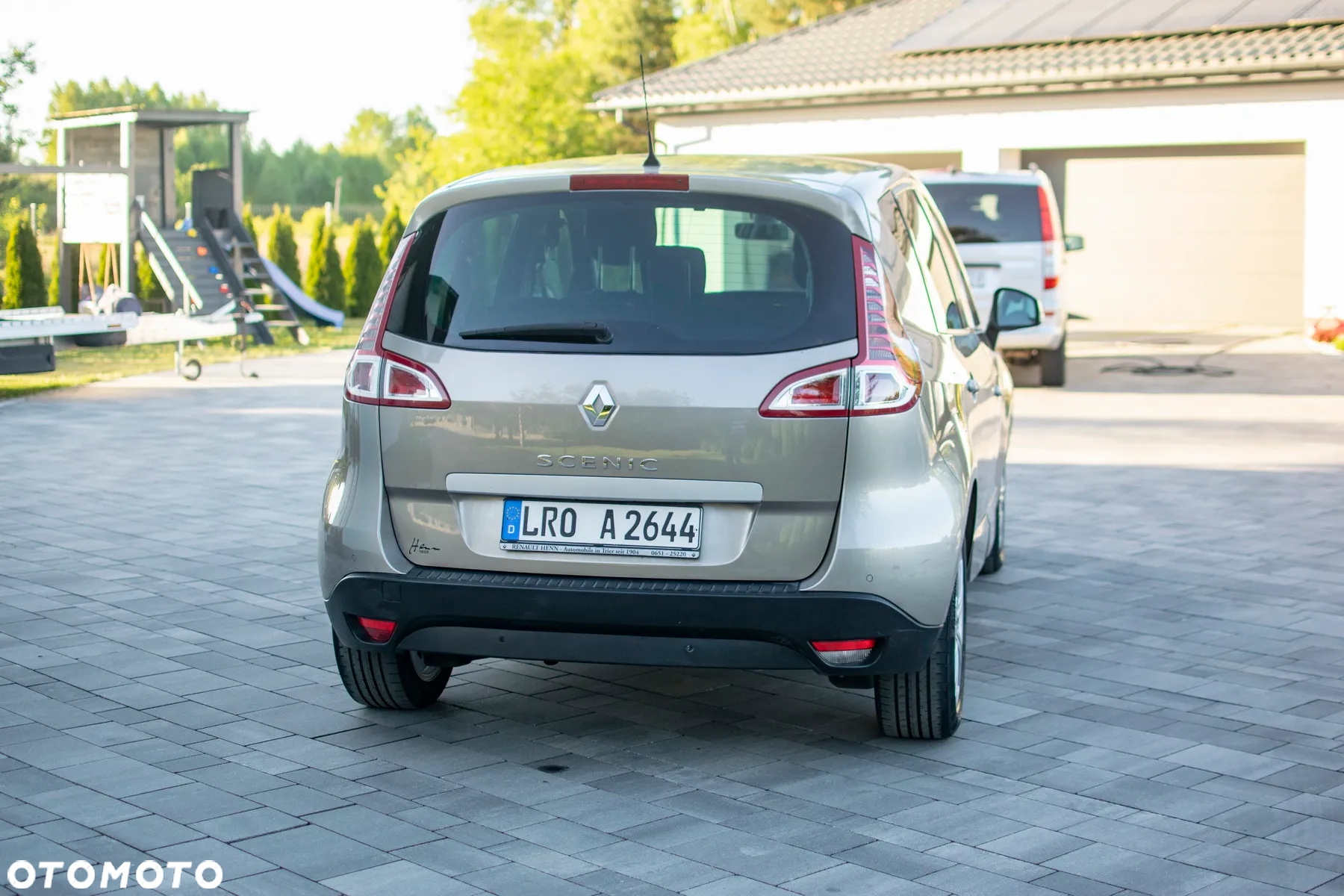 Renault Scenic - 16