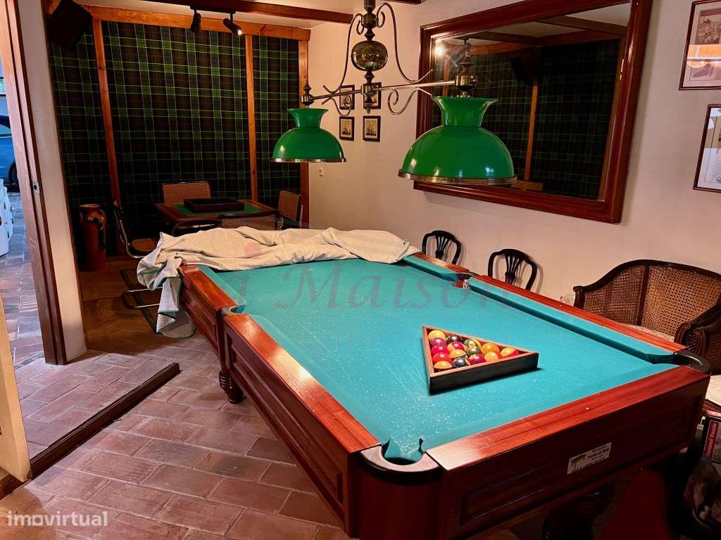 Moradia V4 Duplex no Centro de Loures-7