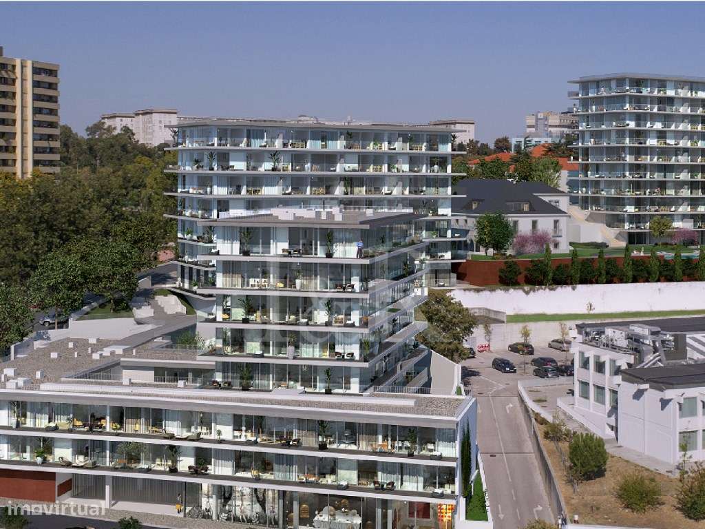 Loja, para venda, no condomínio Villas do Carmo, em Sete Rios, Lisboa - Grande imagem: 2/15