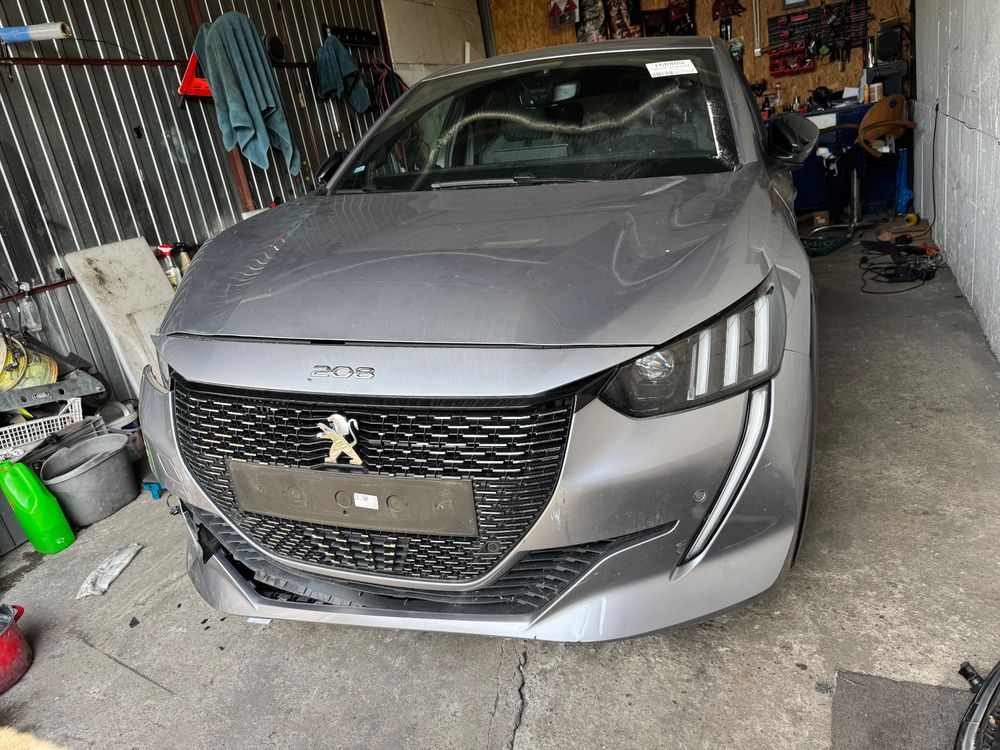 Peugeot 208 II (2019-) PureTech 130 EAT8 GT Pack 2023