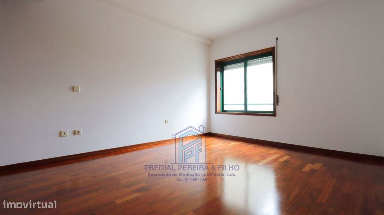 Apartamento Espaçoso T3 - Rio Tinto / Venda Nova-18