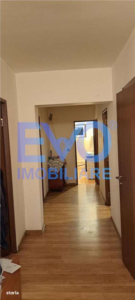Apartament cu 4 camere, decomandat, etajul 3, 2 bai, Gara, Iasi-1