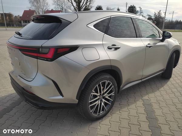 Lexus NX 450h+ Prestige AWD - 7