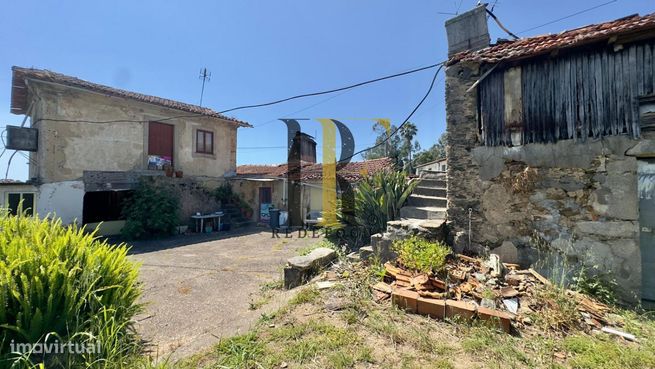 Oportunidade única em São Martinho da Gândara: Moradia para restaur-8