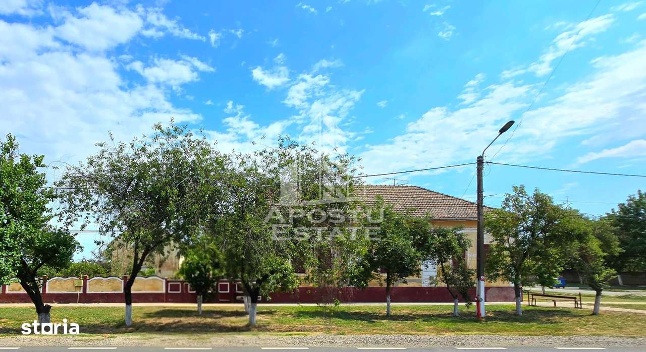 Casa 6 camere, Sandra, Teren 2217 mp - Imagine principală: 3/20