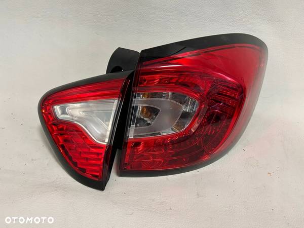 Renault Captur 1 I lampa tył prawa komplet - 1