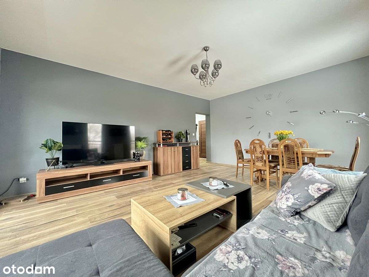 3 Pok/2017/Warszewo/ Taras/ 1 piętro/ Garderoba-0