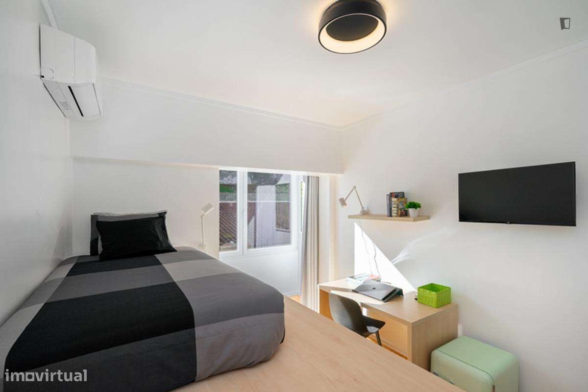 Quarto - localizado em Leiria - Grande imagem: 5/7