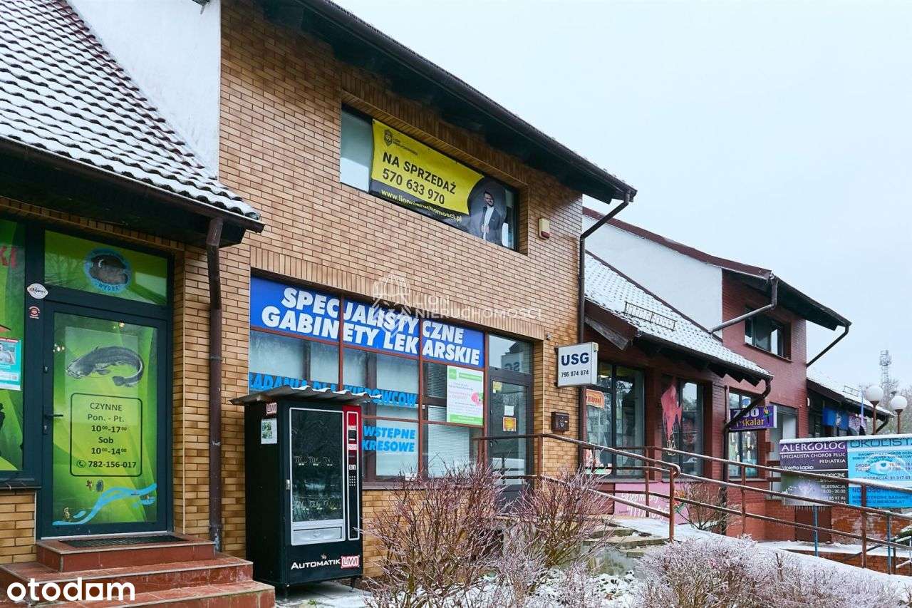 Lokal użytkowy, 145,40 m², Police-11