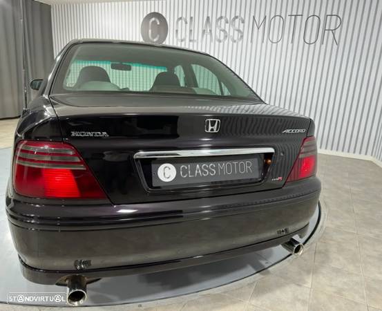 Honda Accord 2.2 Type-R - 11