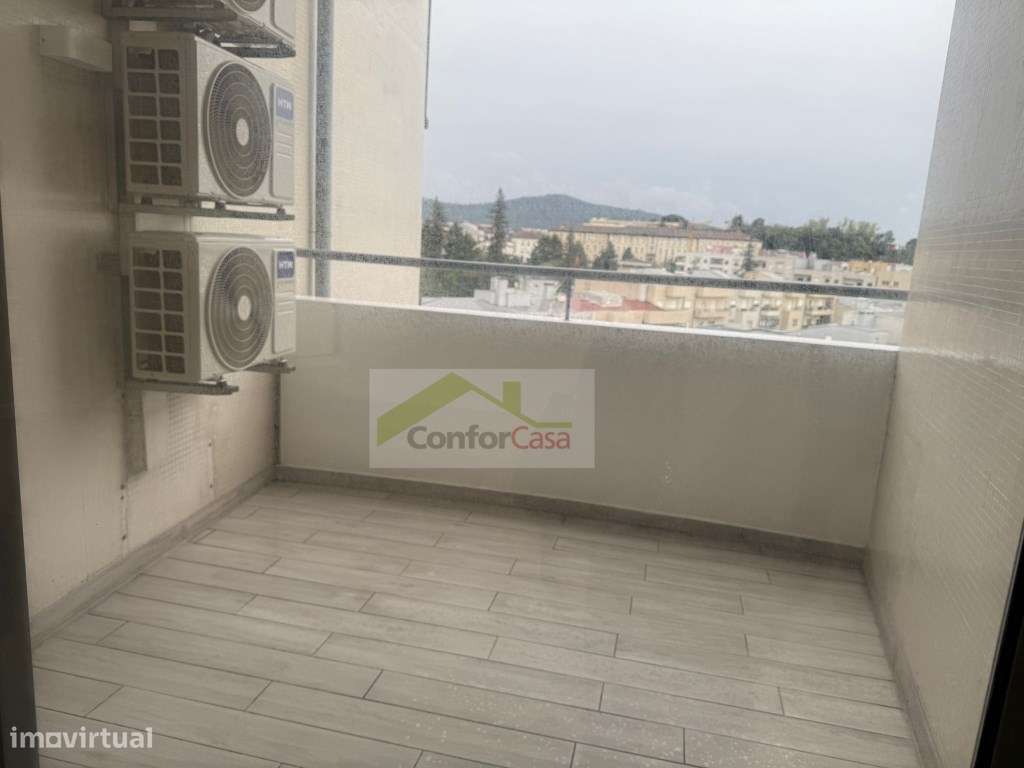Apartamento T4 no 10º Andar em Braga - Vista Fantástica e Totalment...-18