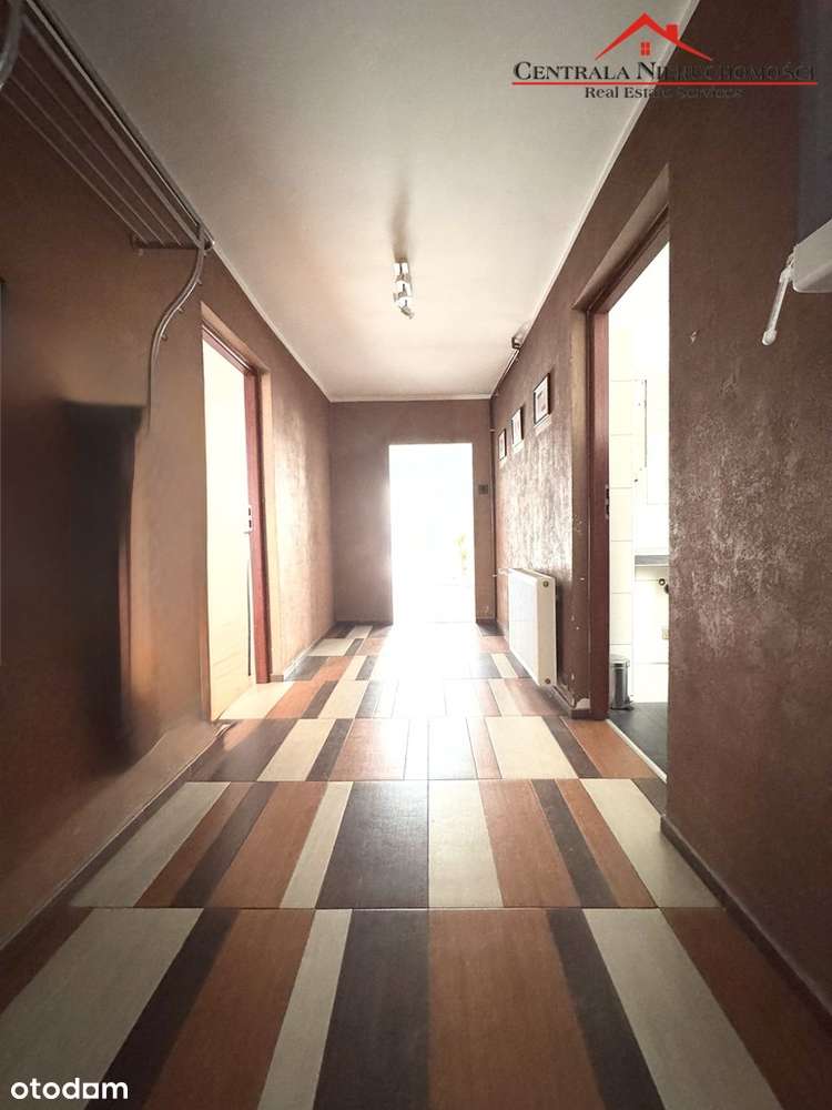 Dom wolnostojący 6 pokoi na osiedlu Stawki-17